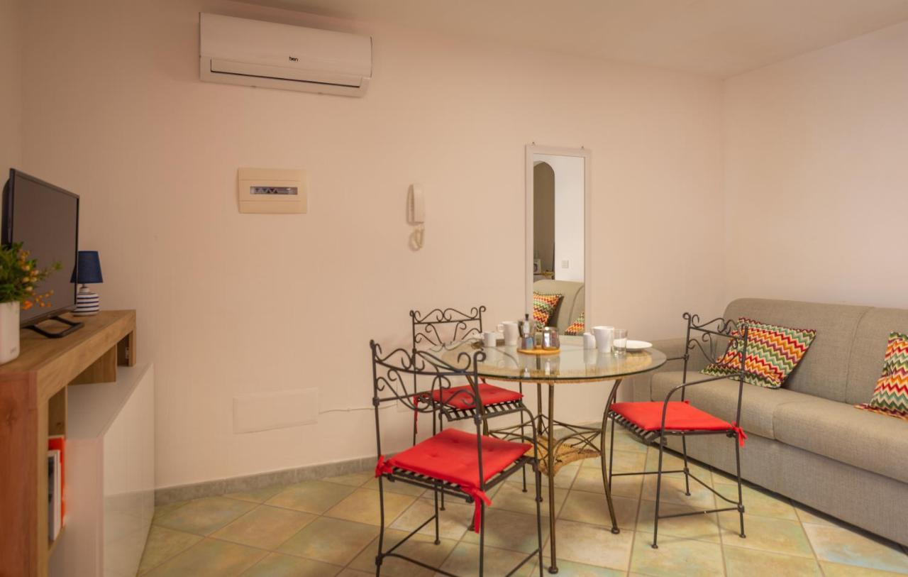 Апарт отель Residenze Il Girasole Гольфо-Аранчи Экстерьер фото