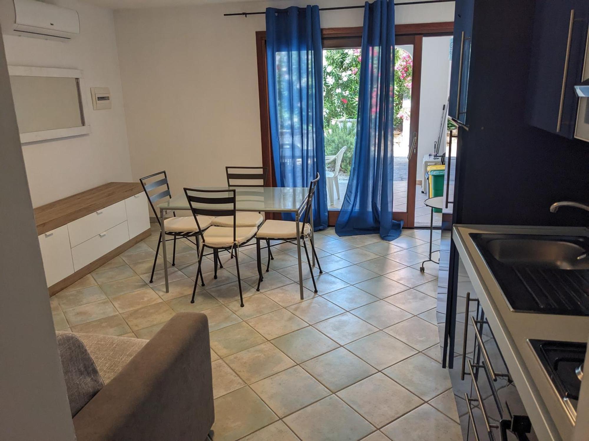 Апарт отель Residenze Il Girasole Гольфо-Аранчи Номер фото